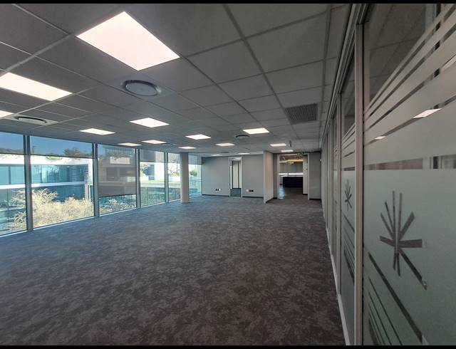 635M² OFFICE FOR SALE IN ILLOVO